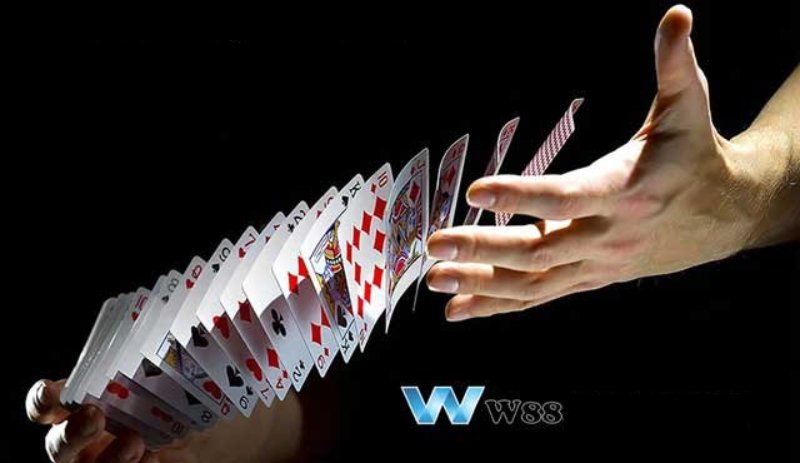 Học luật chơi poker WW88